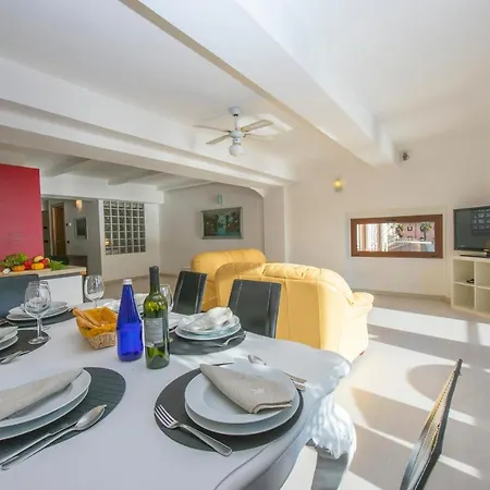 Sleeps 6 * Menaggio