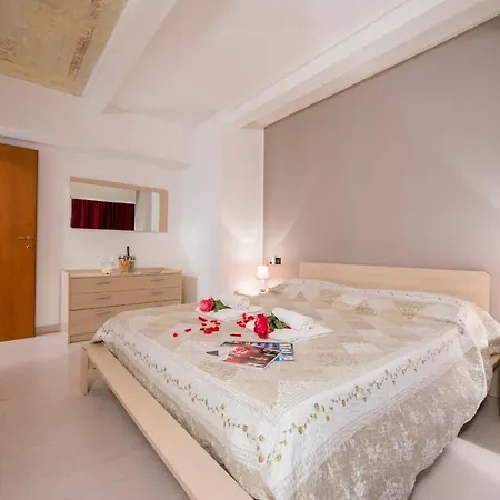 Sleeps 6 Menaggio
